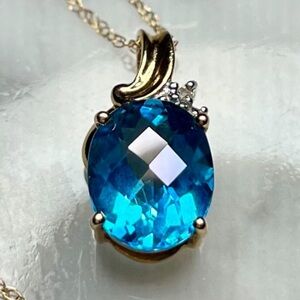 Vintage Solid 10K Gold Swiss Blue Topaz & Diamond Pendant on 18 inch 10K Chain